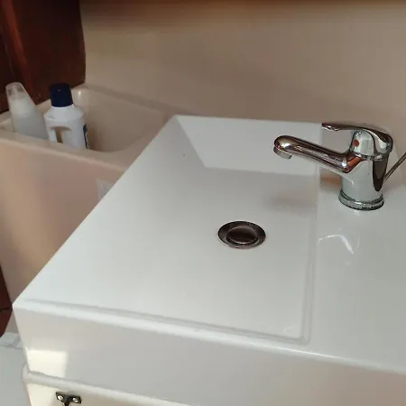 Hotel en barco House Boat *